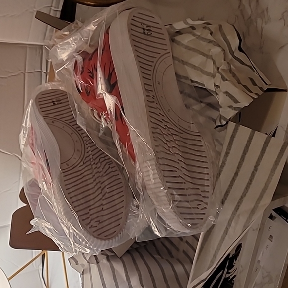 🔥🔥MCQ BY ALEXANDER MCQUEEN SWALLOW SWARM HIGHTOP SNEAKERS MEN'S SZ 8 RED/BLACK - Picture 4 of 11